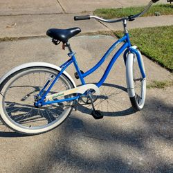 Huffy Cranbrook 24" Ladies Beach Cruiser Bicycle