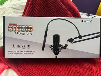 Studio Condenser Microphone Kit in Box