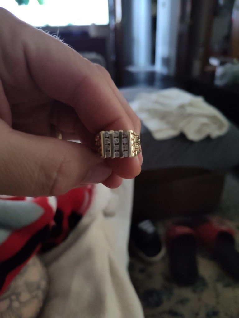 10 K Gold Diamond Ring