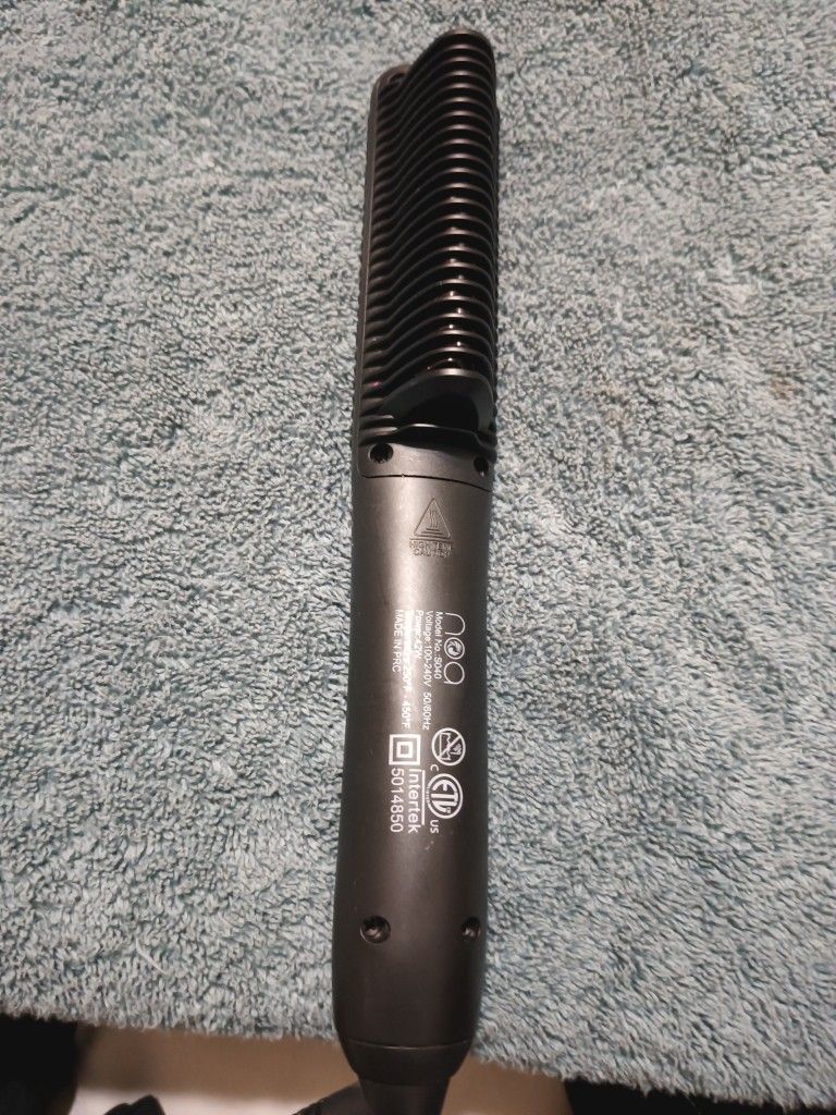 Noa Hair Straightener