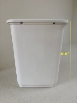 Plastic office waste basket (13 gal) with carrying handle