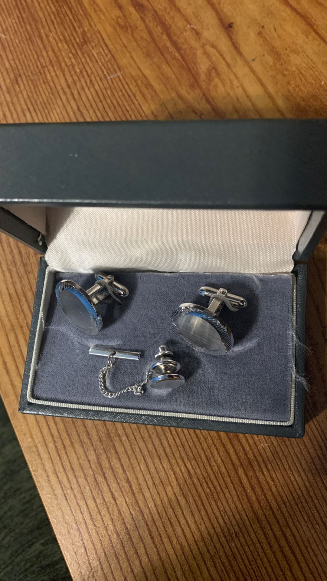 Lamode men’s suit jewlery