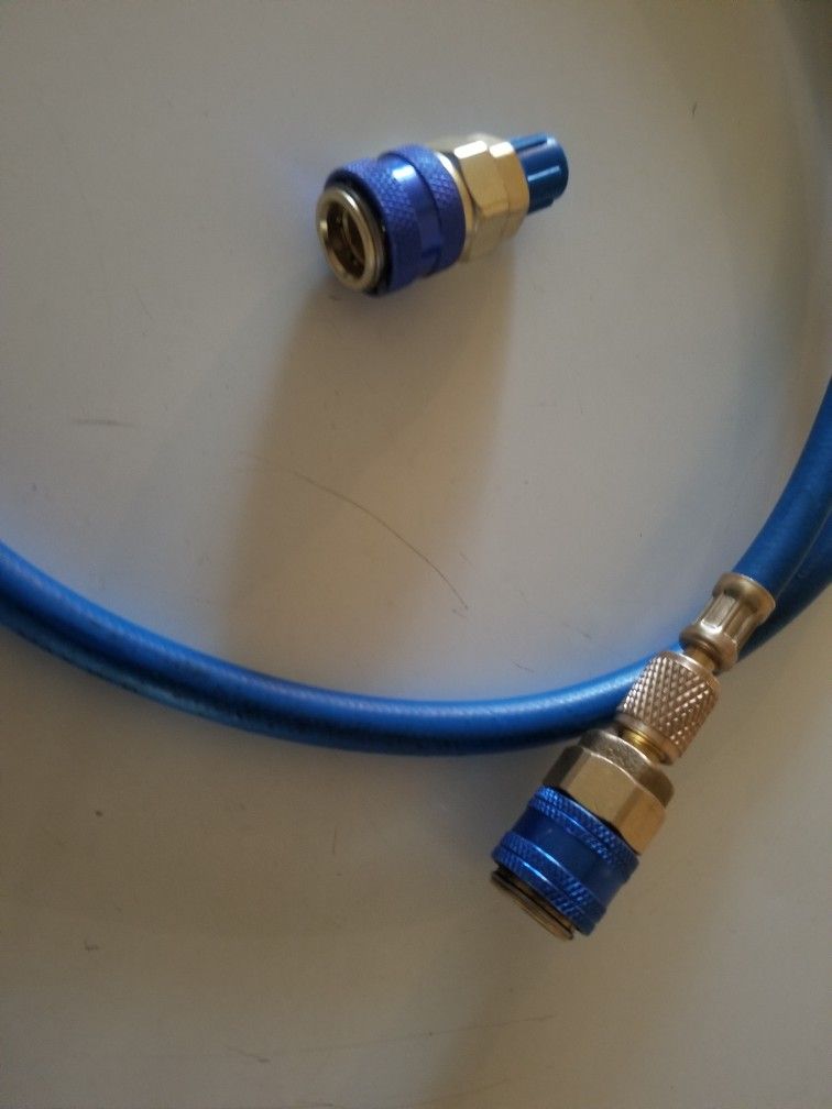 Hose And gauge Plus Freon R-134a