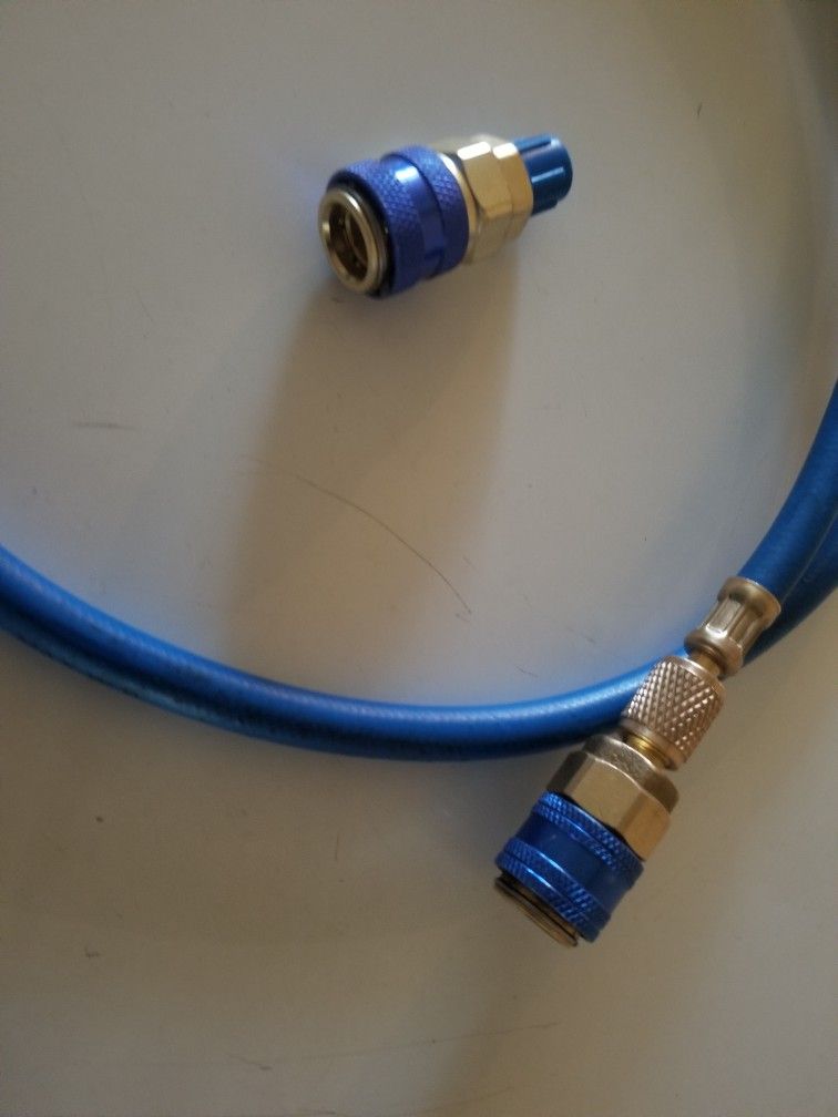 Hose And gauge Plus Freon R-134a 