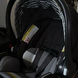 Graco snug ride Xl infant carrier