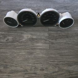 Road glide gauges