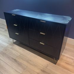 6 Drawer Dresser