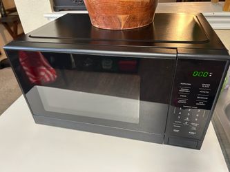 Black Countertop Microwave Oven