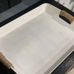 TRAY