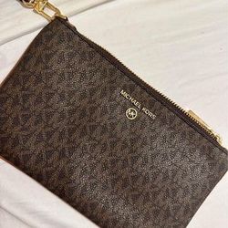 Michael Kors Wristlet