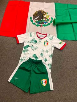 Uniforme de Mexico con bandera y trompeta