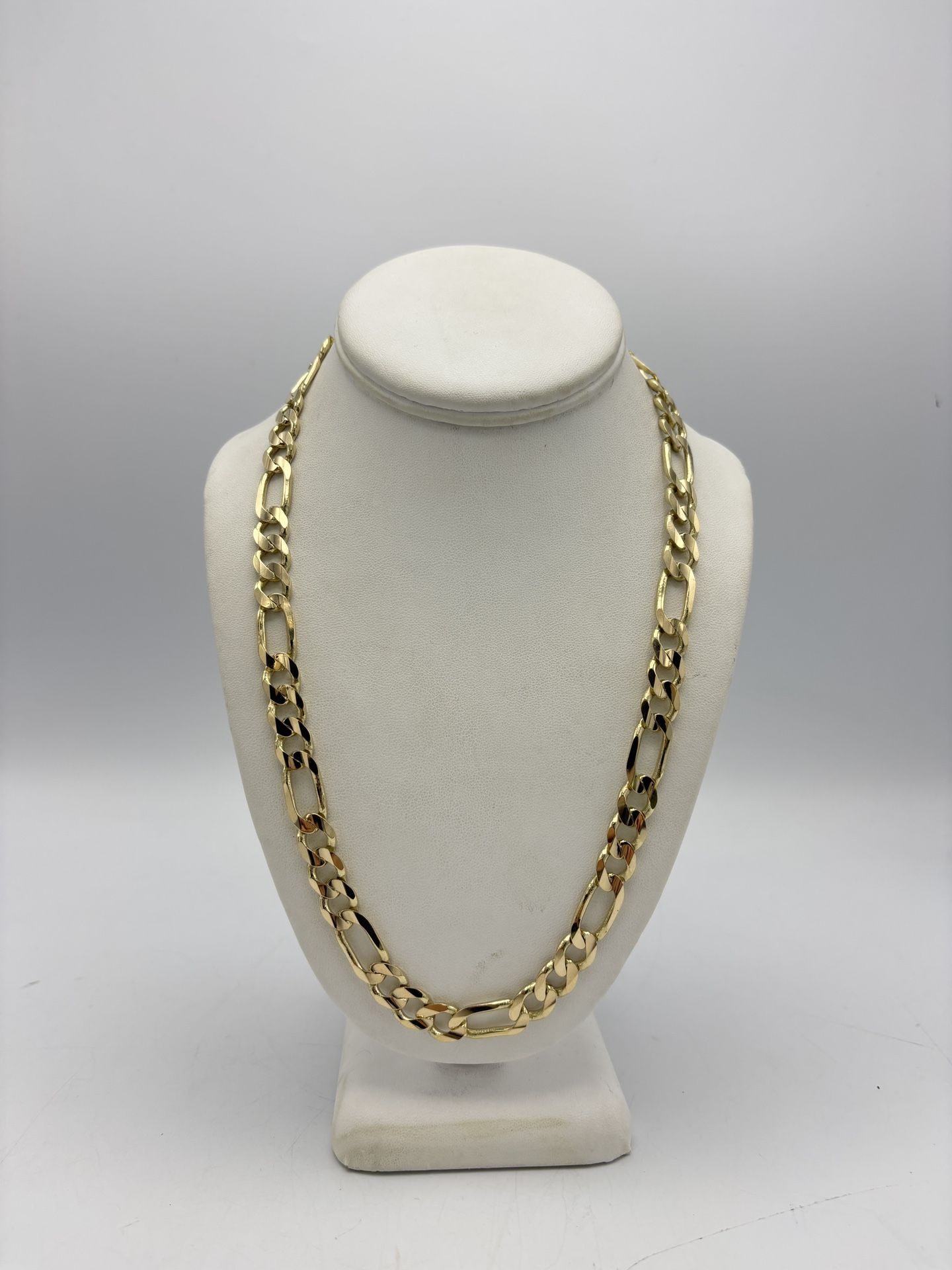 14kt Yellow Gold Solid Figaro Link 22”