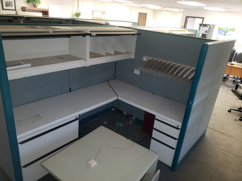 4 cubicle office's for sale