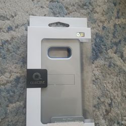 SAMSUNG S10e Case. New In Box