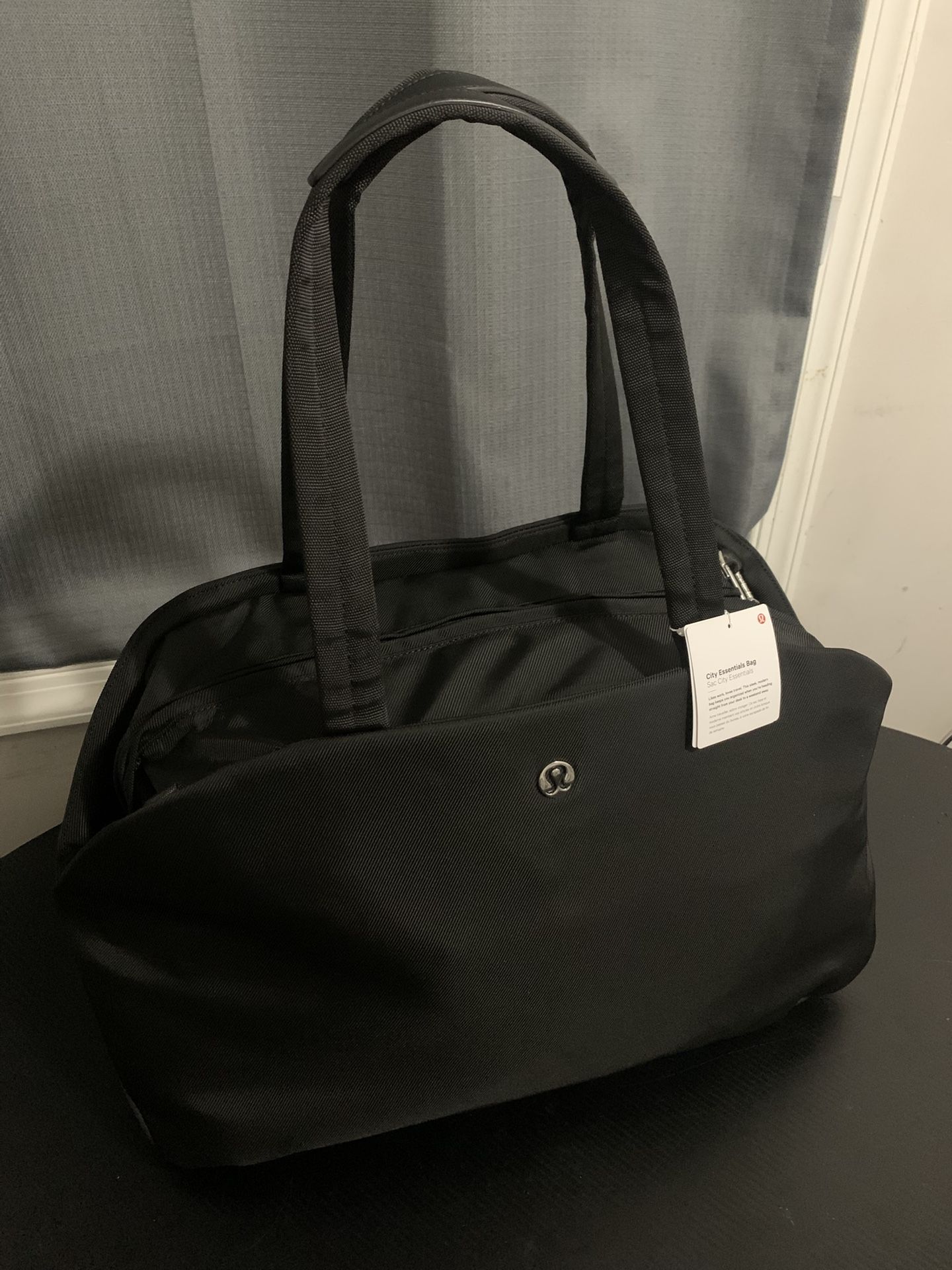 City Essentials Bag 25L