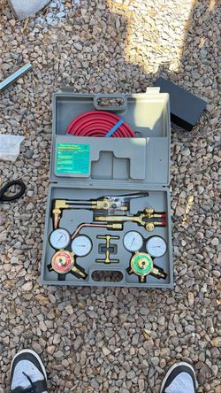 Acetylene welding outfit Chicago electric