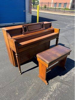 Vintage Lowrey CK Upright Piano with Bench – Norman L. Meyer Design