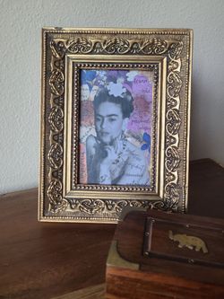 Upcycled Frame With Frida Kahlo Print