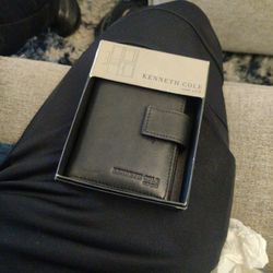 Kenneth Cole Wallet