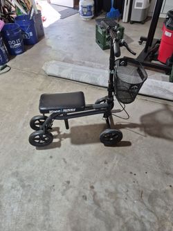 Knee Rover Knee Scooter with Basket