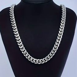 Stainless Steel Chain And Bracelet Set 24” 8” 89122 Pick Up 