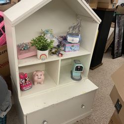Pottery Barn Kids Bookcase With Drawer