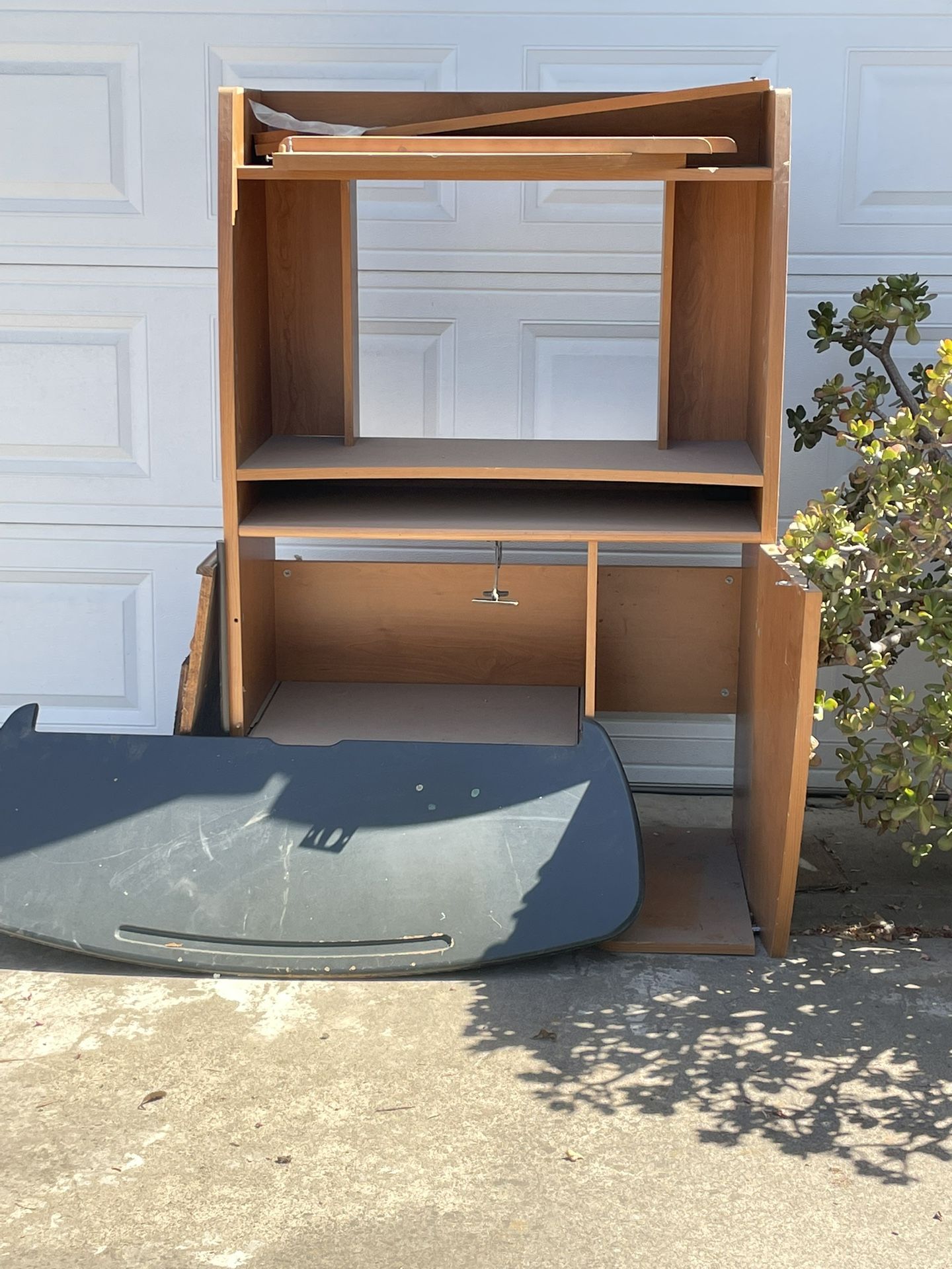 🌟 FREE 🌟 Desk shelving unit