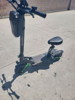 Electric Scooter 1200w Peak 35mph Long Distance 50 miles range