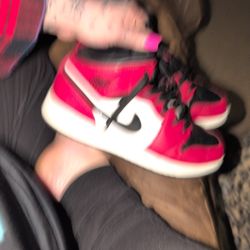 Red And Black Jordan Size 6.5 Year
