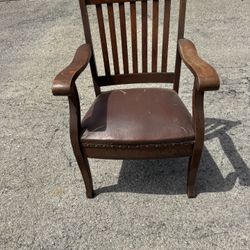 Antique  Chair For Restoration 22 1/2” wide  20” deep  16 1/2” floor to seat  39 1/4” tall in back 