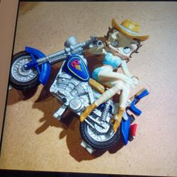 BETTY BOOP "HOWDY" FIGURINE