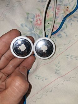 Apple air tags