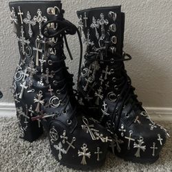 DOLLSKILL HEELS 