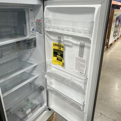 LG 6 CU. FT. Top Freezer Single Door Refrigerator 