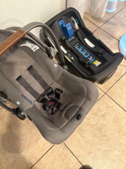 Nuna PIPA Lite Infant Car Seat + Base – Excellent Condition