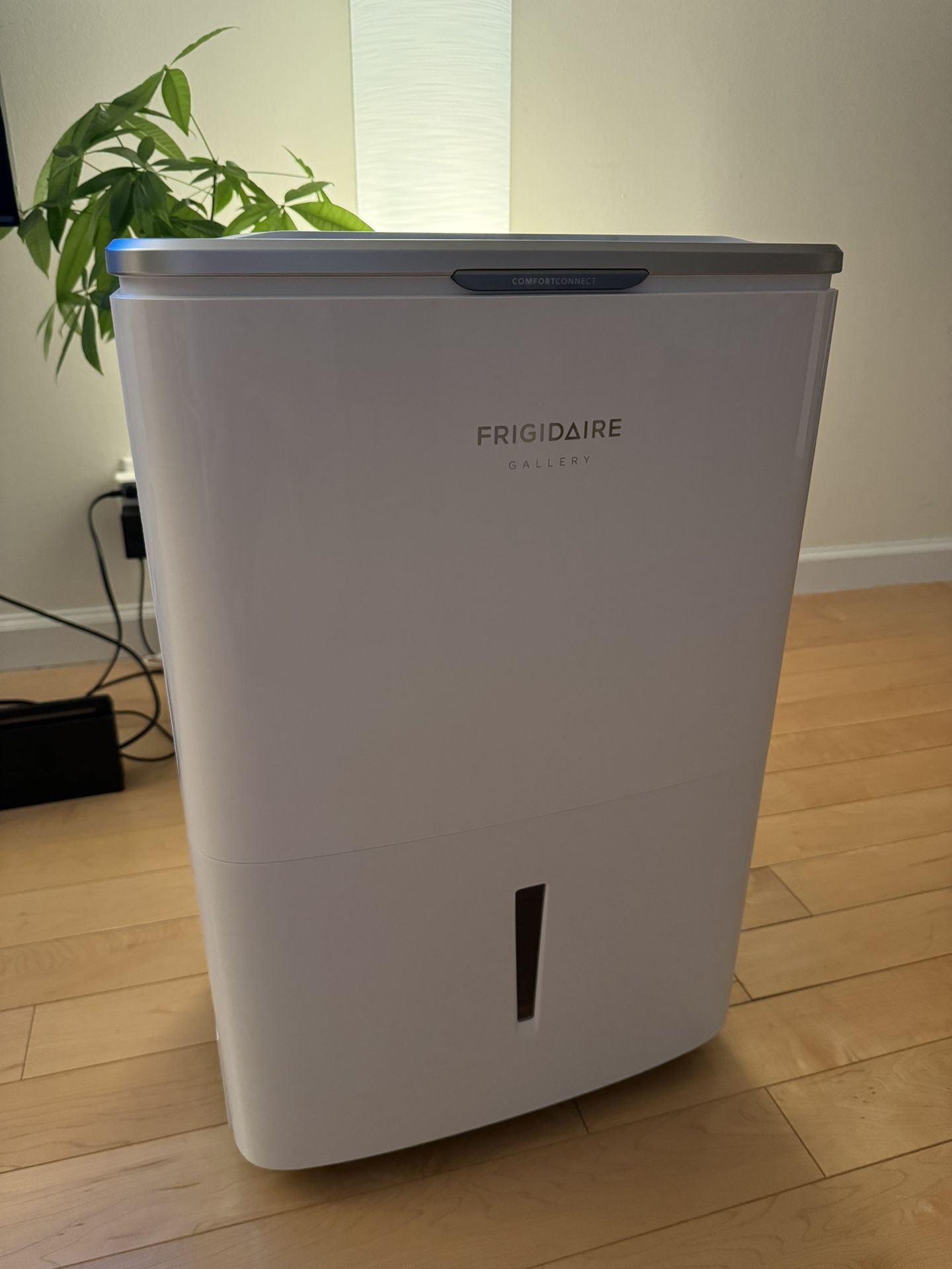 Frigidaire 50-Pint Smart Dehumidifier (wifi)