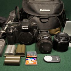 Canon EOS 40D 2 Lens, 3 Batteries, 2 Filters,CF, Bag