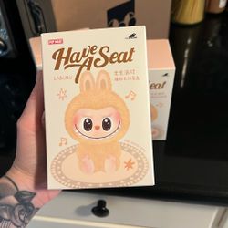 THE SECRET HAVE A SEAT - DUODUO