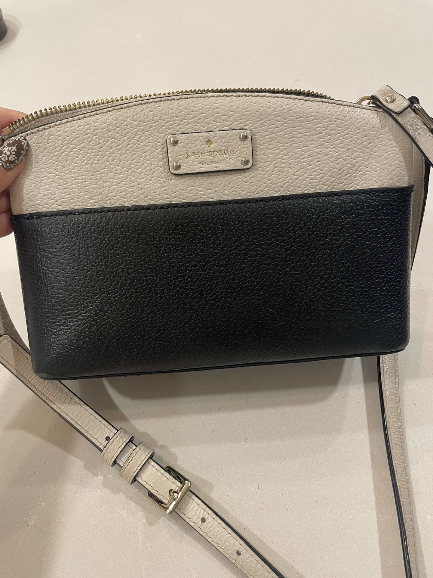 Kate Spade Black And White Purse