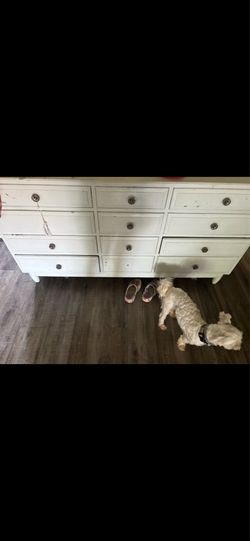 Dresser