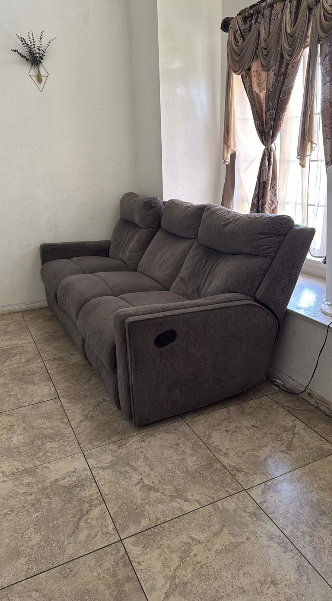 Recliner Couch Set 
