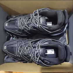 Balenciaga track