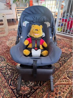 Nuna Pipa Lite LX Car Seat with Base