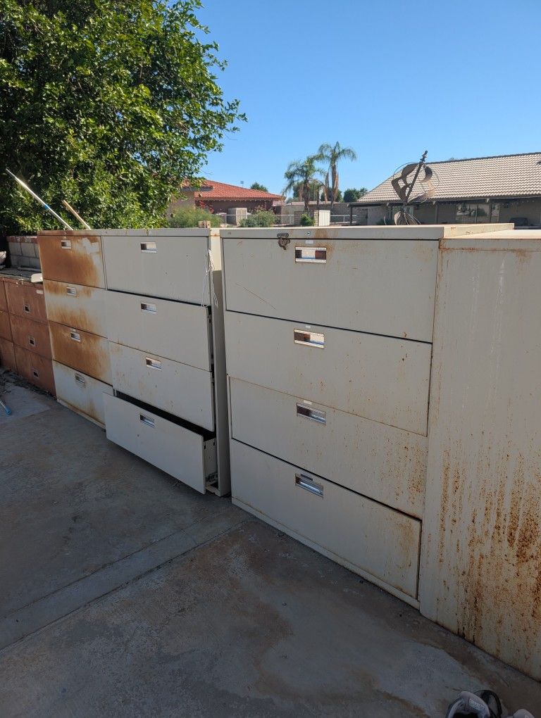 Free Metal Storage Cabinets