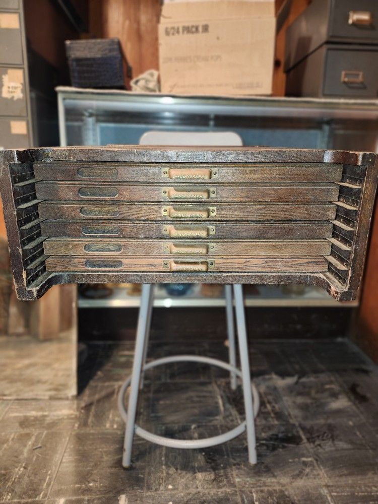EARLY 20th CENTURY TYPESETTER'S DESKTOP ORGANIZER