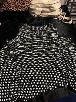 Black and White Print Long Sleeve Top
