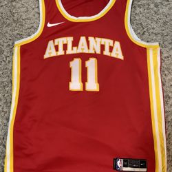 Atlanta Hawks Tre Young Jersey (size XL)