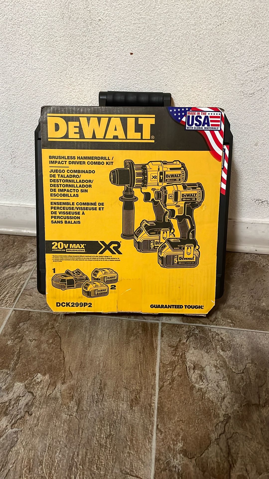 DEWALT BRUSHLESS COMBO KIT And RECIPROCATING SAW