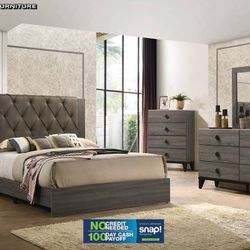4pcs King Size Bedroom Set w. Mattress Included 