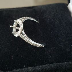 Platinum Diamond Engagement Ring Setting